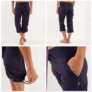 Lululemon Studio Crop, blue, size 6.